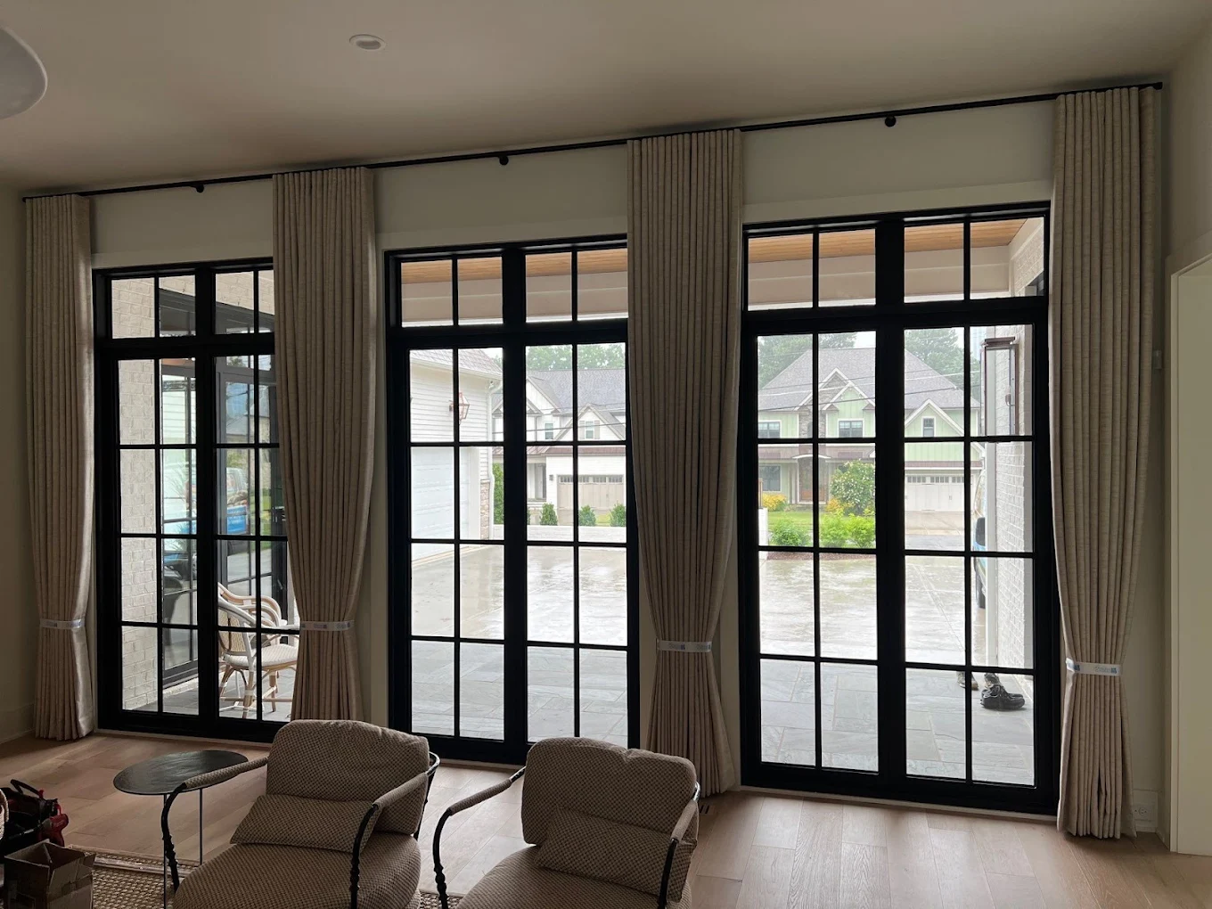 Bathroom with plantation shutters